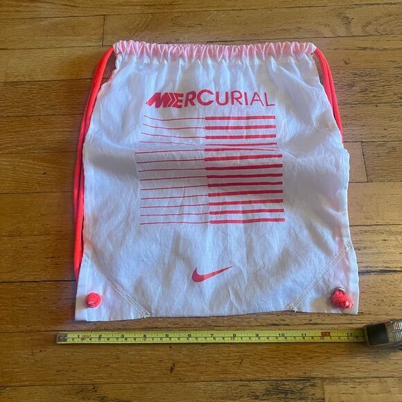 Nike White and Pink Drawstring Bag - Picture 3 of 3